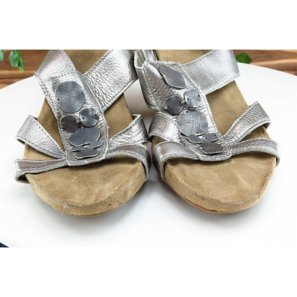 Dr. Scholl's Sz 10 M Silver Gladiator Leather Women‎ Sandals - Picture 2 of 10